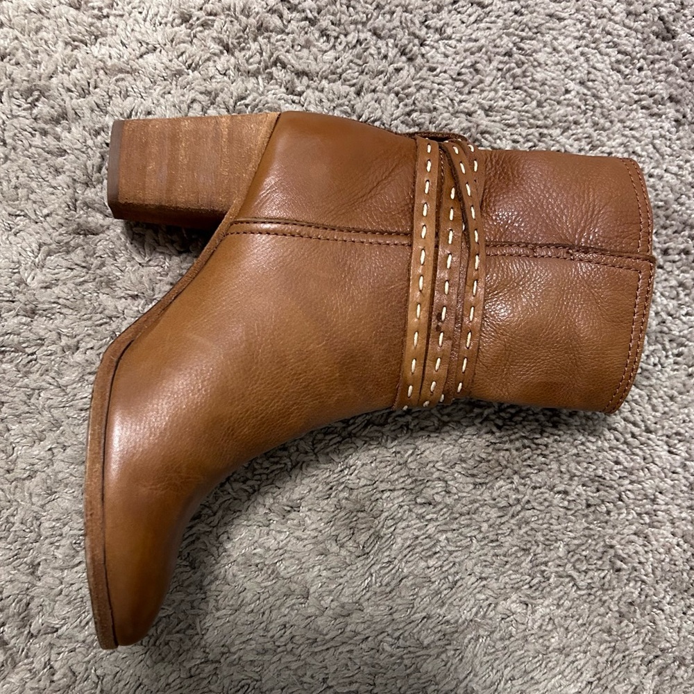 Frye brown leather booties excellent condition size 7 - Picture 11 of 11